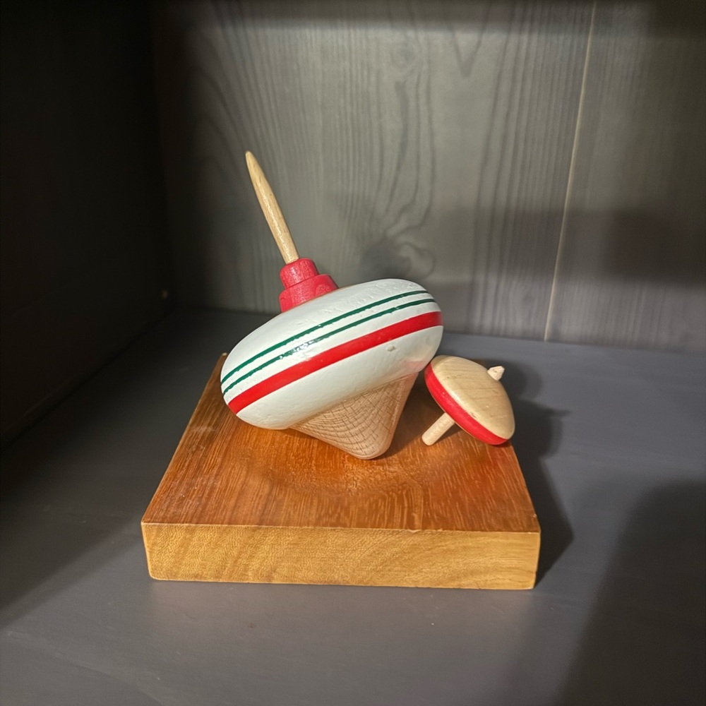 Wooden Spinning Top Set - Red and White